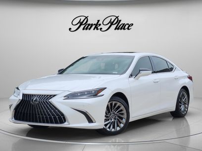 Used 2025 Lexus ES 300h Ultra Luxury w/ Accessory Package (Z2)