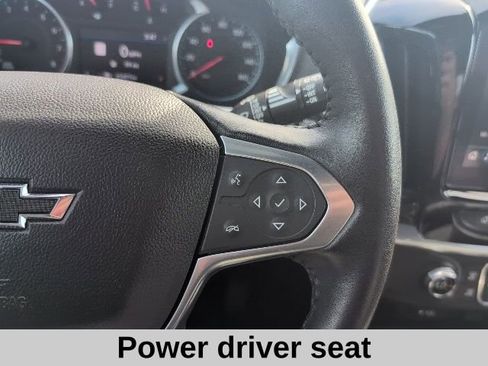 Used 2022 Chevrolet Traverse RS image 8