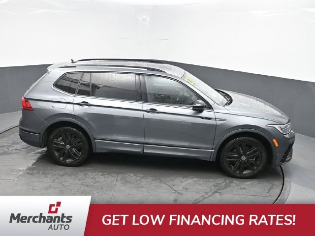 Used 2022 Volkswagen Tiguan SE R-Line AWD/4WD image 30