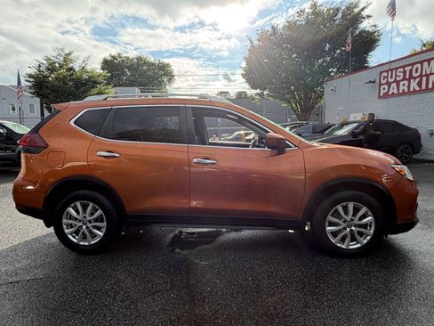Used 2019 Nissan Rogue SV AWD/4WD image 4