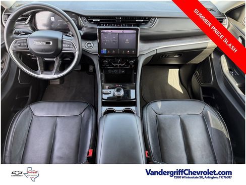 Used 2022 Jeep Grand Cherokee L Limited AWD/4WD image 11
