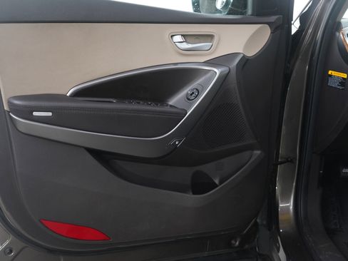 Used 2014 Hyundai Santa Fe Sport image 18