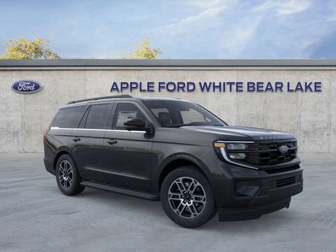 New 2025 Ford Expedition Active image 7