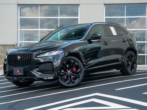 Used 2023 Jaguar F-PACE S AWD/4WD image 2