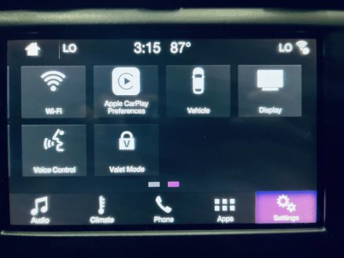 Used 2018 Ford Fusion SE w/ Fusion SE Technology Package FWD image 34