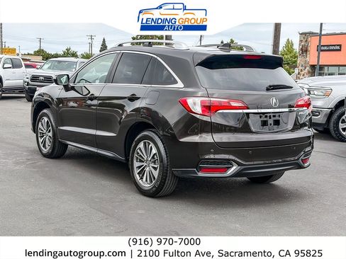 Used 2017 Acura RDX AWD w/ Advance Package image 2