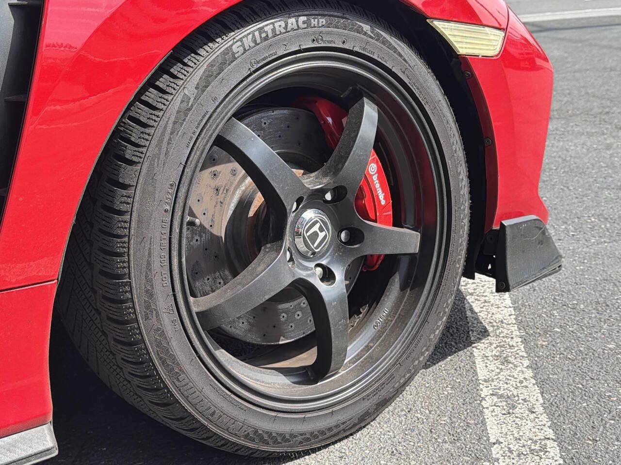 Used 2018 Honda Civic Type R image 9