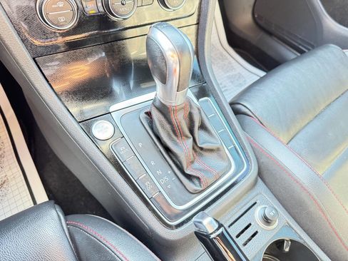 Used 2016 Volkswagen GTI Autobahn w/ Lighting Package (SEL) image 46