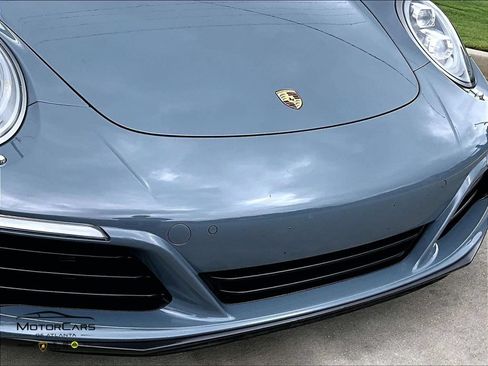 Used 2017 Porsche 911 Carrera image 25