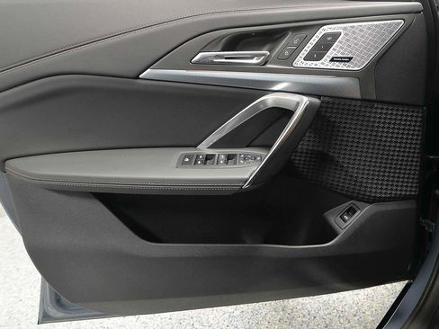 Used 2025 BMW X1 xDrive28i w/ Premium Package image 6