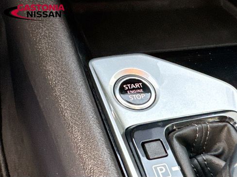 Used 2024 Nissan Altima 2.5 SV image 17