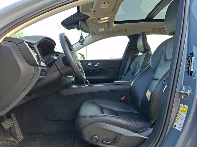 Used 2023 Volvo S60 B5 Core w/ Climate Package FWD image 13