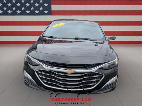 Used 2019 Chevrolet Malibu LS FWD image 2