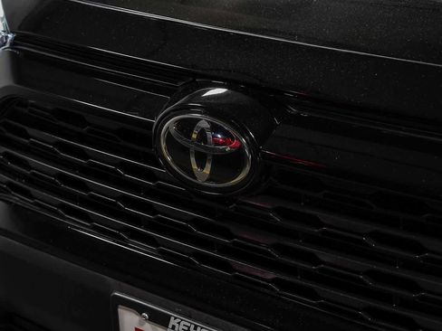 Certified 2023 Toyota RAV4 XLE FWD image 9