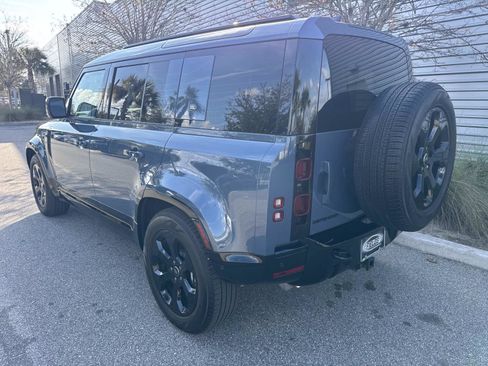 Certified 2024 Land Rover Defender 110 X-Dynamic SE image 3