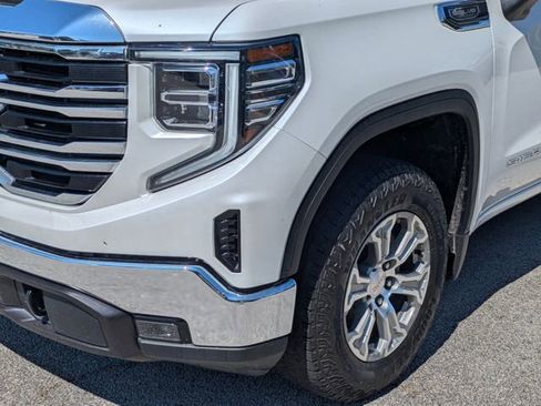 Used 2024 GMC Sierra 1500 SLT w/ SLT Premium Package AWD/4WD image 9
