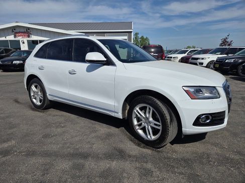Used 2016 Audi Q5 2.0T Premium Plus w/ Technology Package AWD/4WD image 10