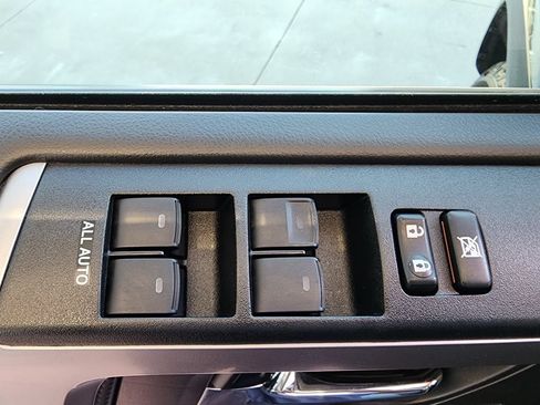 Used 2021 Toyota 4Runner SR5 Premium w/ Moonroof Package AWD/4WD image 15