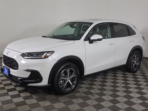 Used 2025 Honda HR-V EX-L image 8