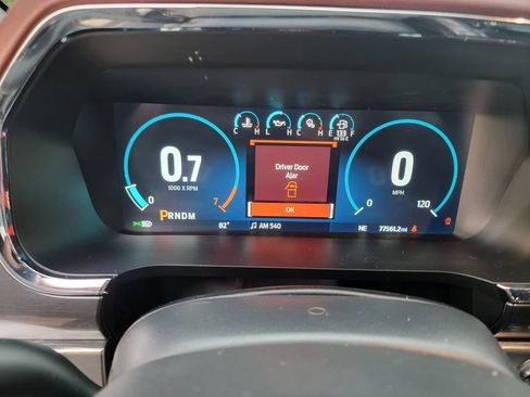 Used 2023 Ford F150 Lariat AWD/4WD image 10