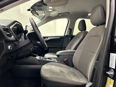 Certified 2021 Ford Escape SE w/ SE Sport Appearance Package FWD image 11