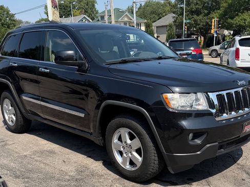 Used 2011 Jeep Grand Cherokee Laredo w/ Security & Convenience Group AWD/4WD image 9