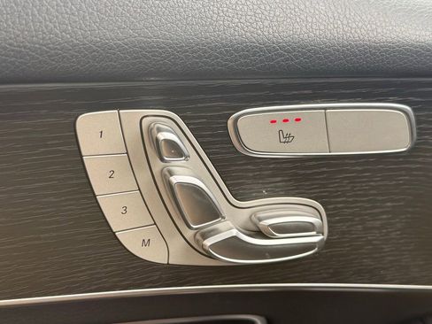 Used 2022 Mercedes-Benz GLC 300 4MATIC image 20