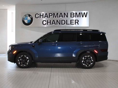 Used 2025 Hyundai Santa Fe SEL w/ Tow & Go Package image 3