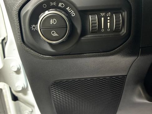 Used 2021 Jeep Gladiator Mojave w/ Cold Weather Group AWD/4WD image 13