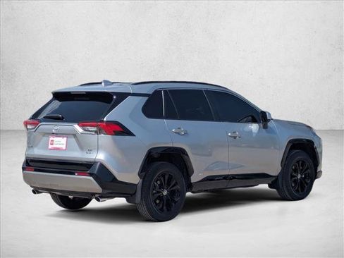 Used 2025 Toyota RAV4 SE w/ Weather Package AWD/4WD image 5
