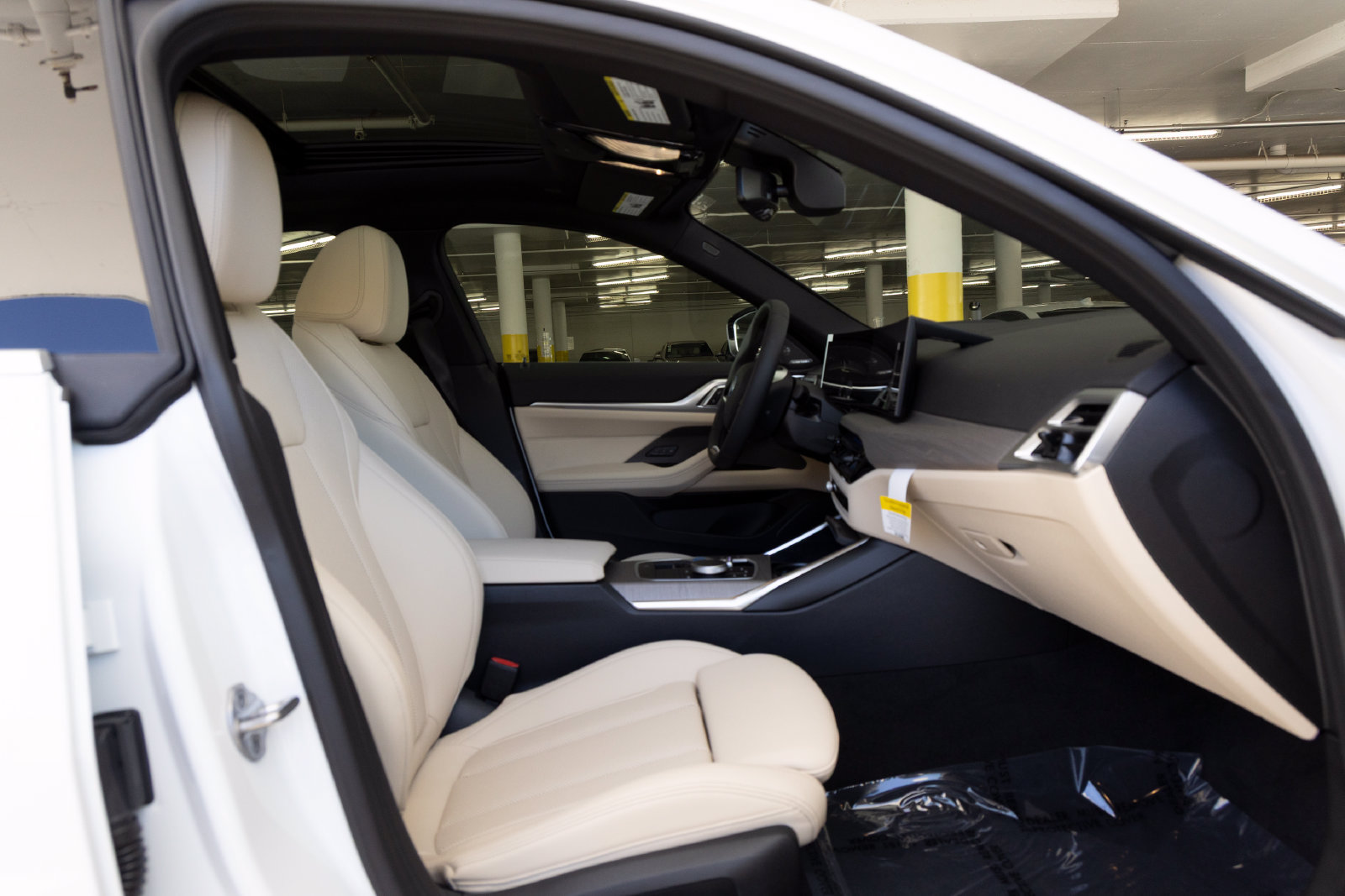 New 2026 BMW i4 eDrive40 w/ Premium Package RWD image 27