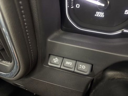 Used 2022 GMC Sierra 3500 Denali w/ Denali Ultimate Package AWD/4WD image 12
