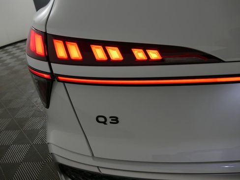 New 2026 Audi Q3 quattro 2.0T AWD/4WD image 2