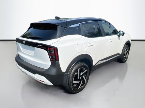 Used 2026 Nissan Kicks SV FWD image 7