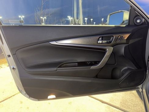 Used 2017 Honda Accord Touring image 16