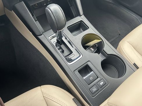 Used 2019 Subaru Outback 3.6R Limited w/ Popular Package #2 image 15