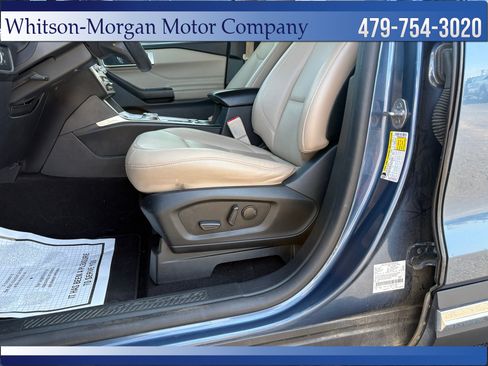 Used 2020 Ford Explorer XLT w/ Equipment Group 202A AWD/4WD image 13