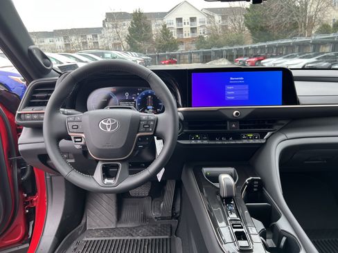 New 2026 Toyota Crown Signia image 18