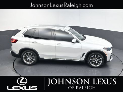 Used 2019 BMW X5 xDrive50i w/ Premium Package 2 AWD/4WD image 30
