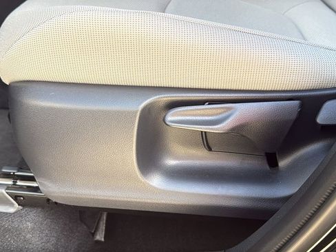 Certified 2026 Toyota Corolla Cross L image 11