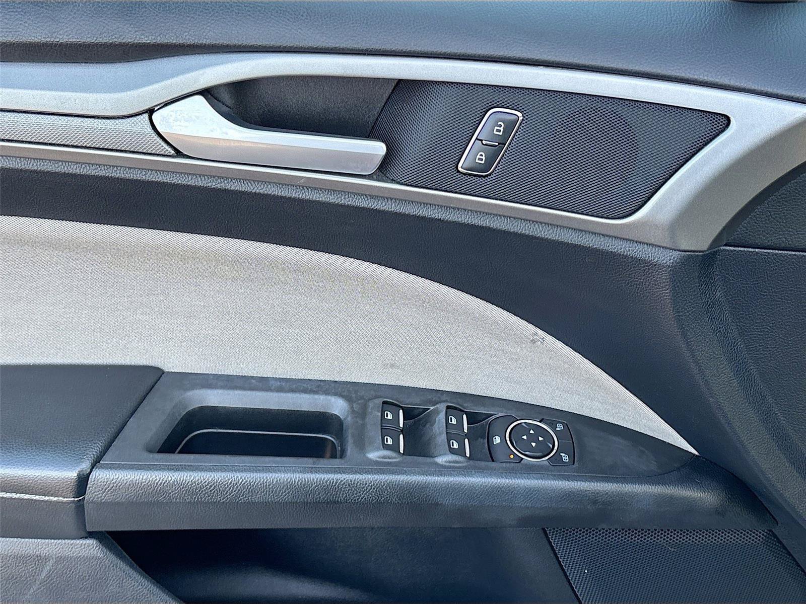 Used 2019 Ford Fusion S FWD image 18