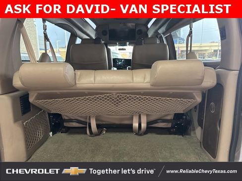 Used 2018 Chevrolet Express 2500 Work Van w/ Enhanced Convenience Package image 19