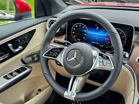 New 2026 Mercedes-Benz GLC 300 4MATIC image 26