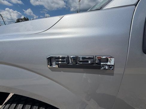 Used 2017 Ford F150 XL w/ Equipment Group 101A Mid AWD/4WD image 10