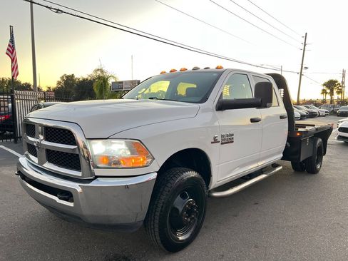 Used 2018 RAM 3500 Tradesman w/ Chrome Appearance Group image 5
