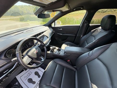 Used 2019 Cadillac XT4 Sport image 40