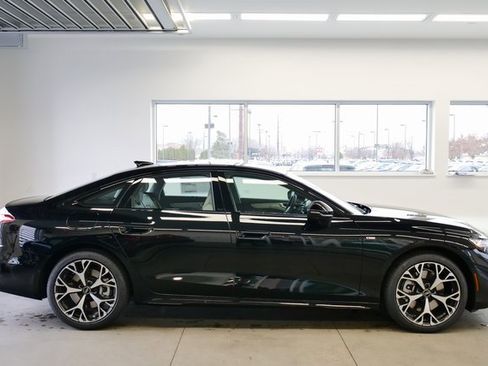 New 2026 Audi A6 Premium Plus image 7