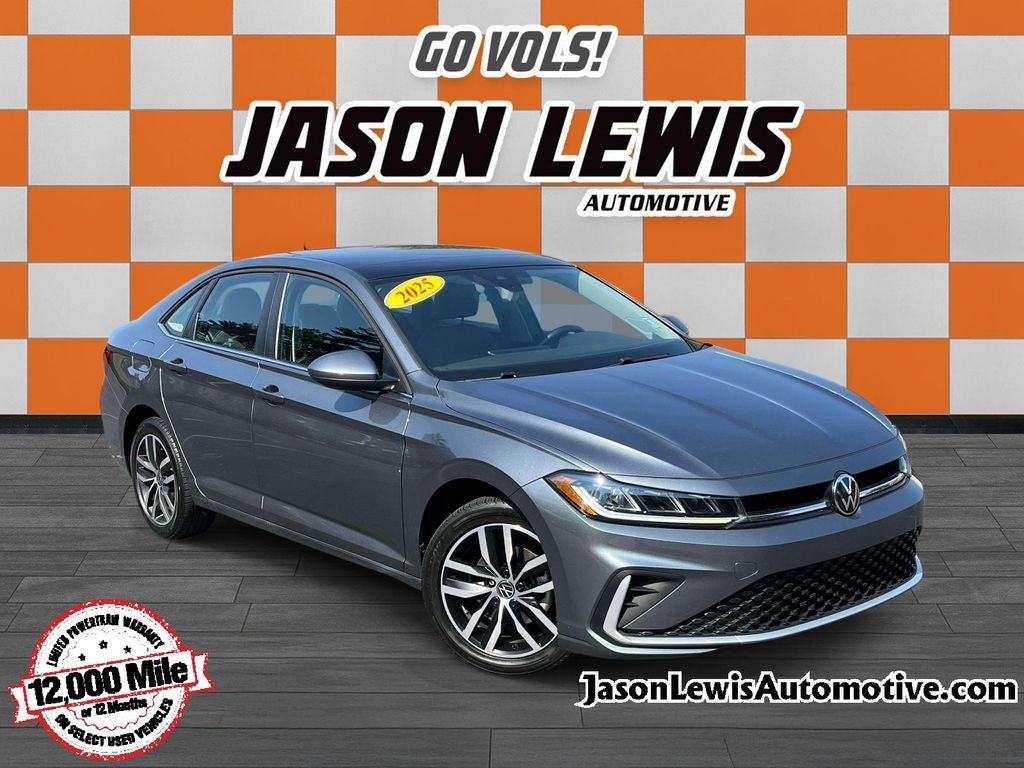 Used 2025 Volkswagen Jetta SE FWD image 1