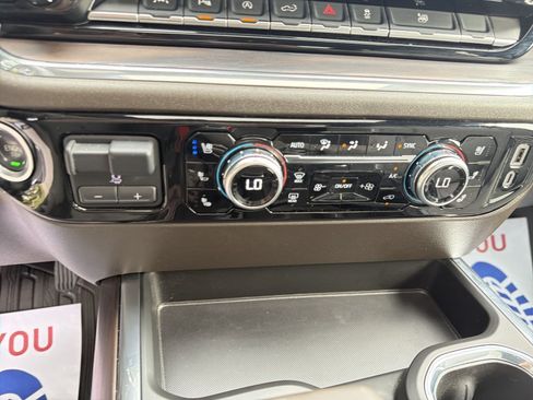 Used 2024 GMC Sierra 1500 SLT w/ SLT Premium Plus Package AWD/4WD image 19
