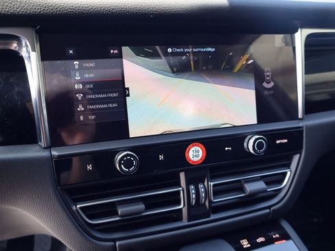 New 2026 Porsche Macan AWD/4WD image 19